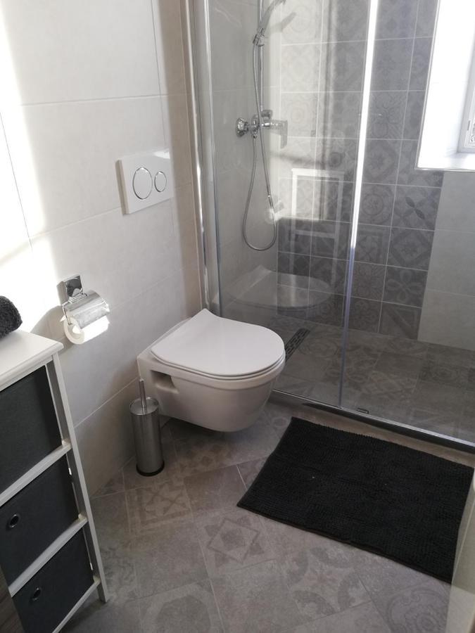 Apartment Stefania On The Beach Koromačno Екстериор снимка